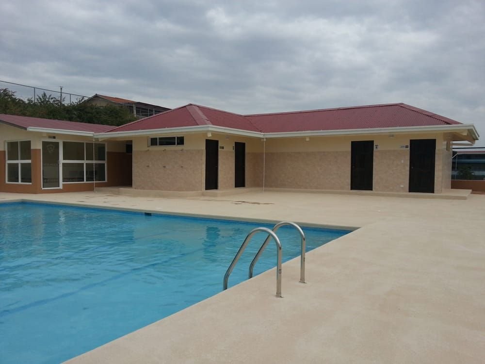 Piscina Semiolímpica - Vista Lateral